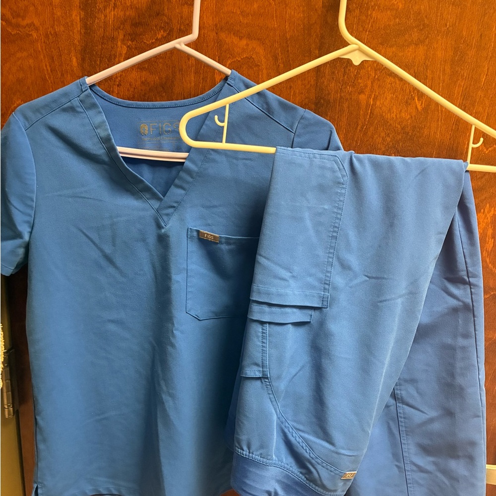 Figs Royal blue Catharine one packet scrub top and Kade tall cargo scrub pants